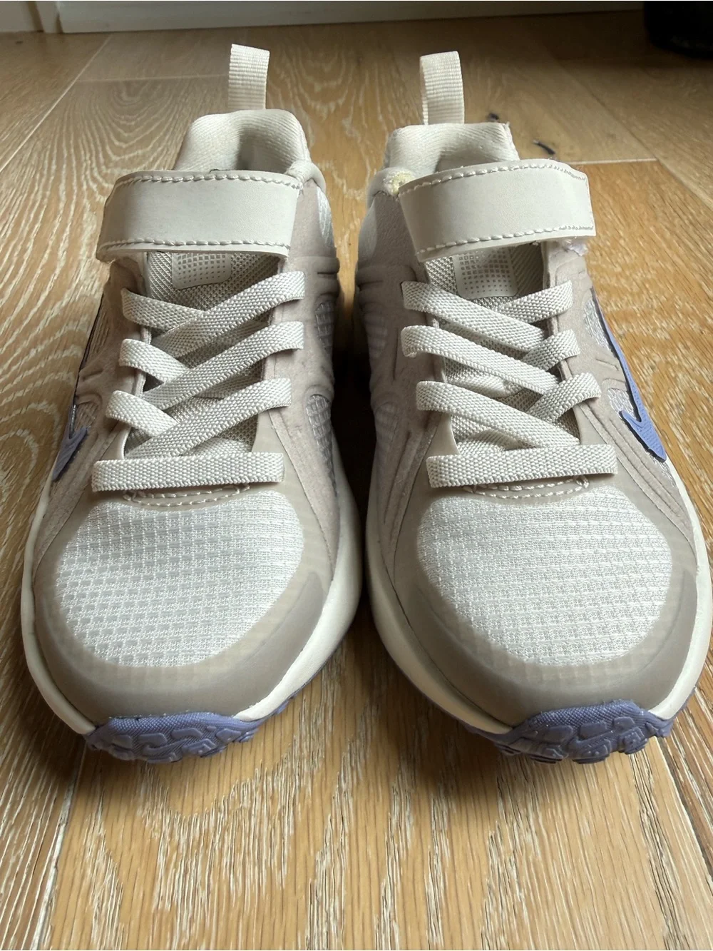 Nike Kids Beige Sneakers with Light Blue Swoosh